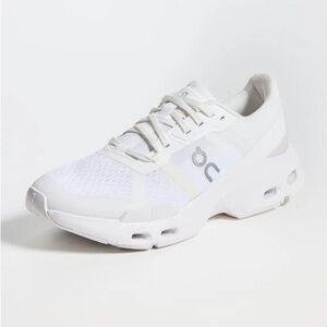 NEW ON RUNNING Women’s Cloudpulse Sneakers size W9